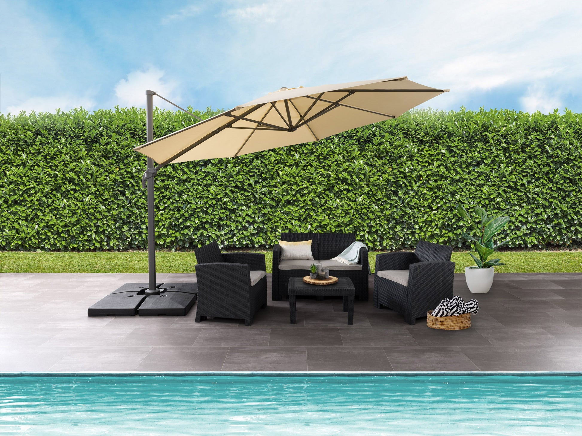 warm white deluxe offset patio umbrella 500 Series lifestyle scene CorLiving#color_warm-white